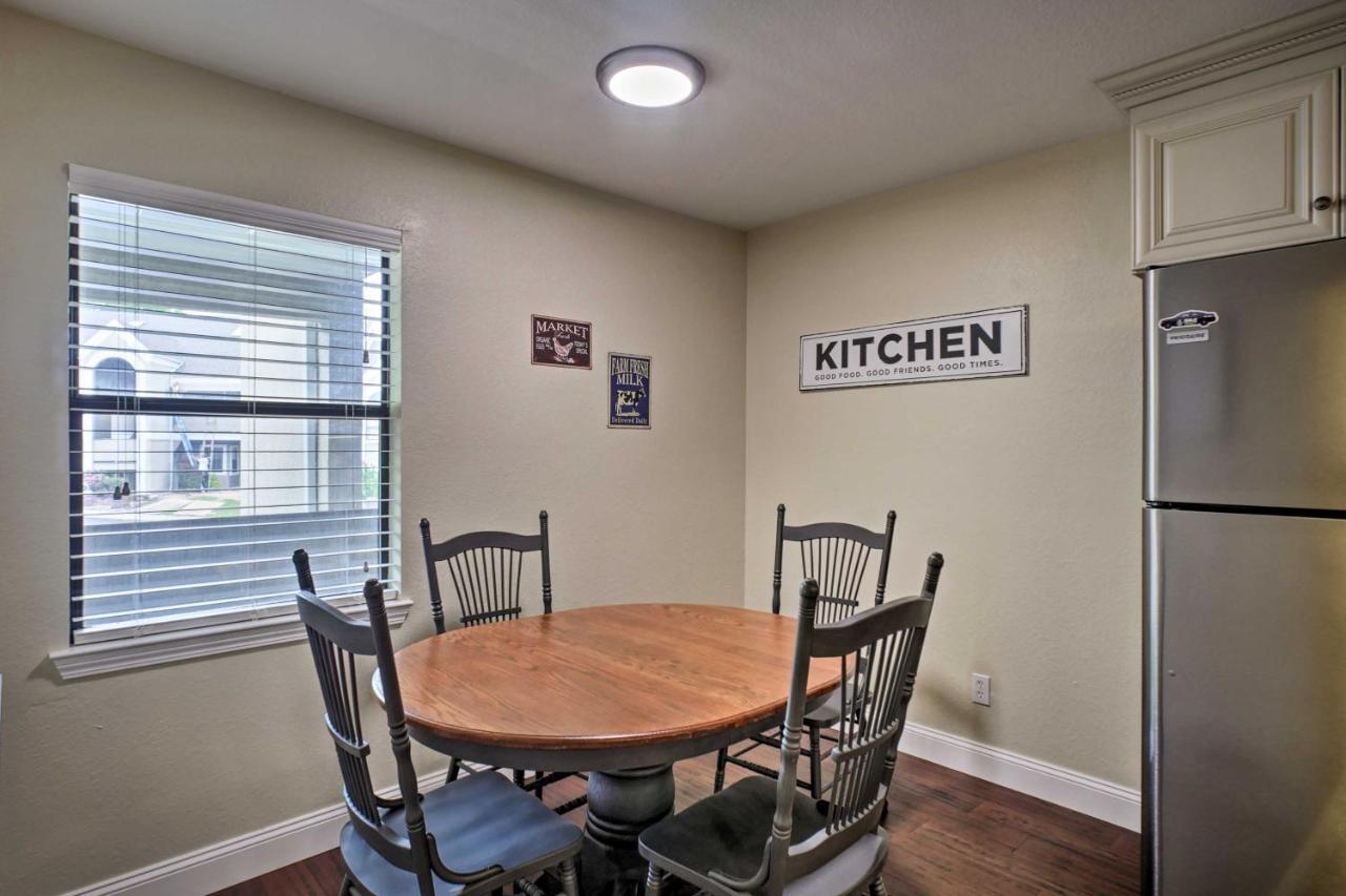 Branson Condo With Pool Access, Walk To Fishing Екстериор снимка
