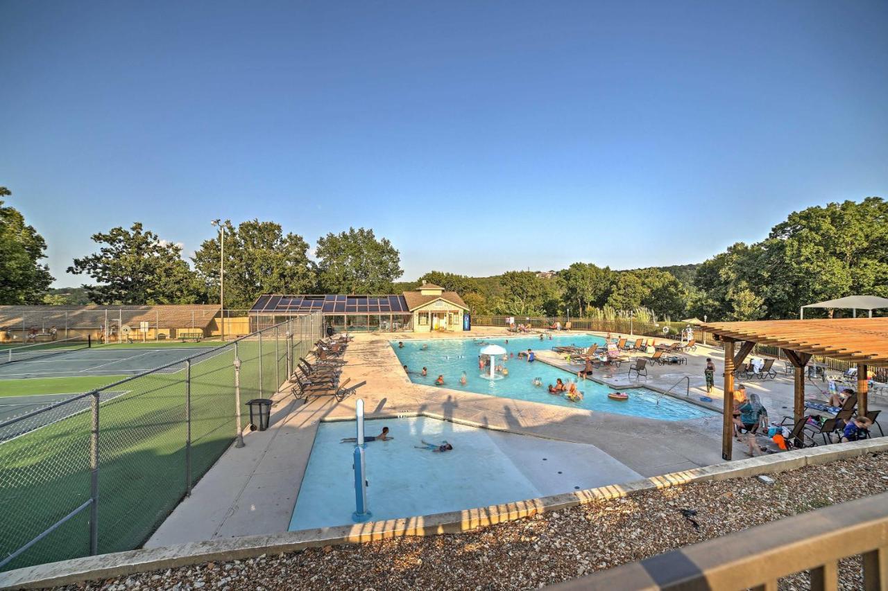 Branson Condo With Pool Access, Walk To Fishing Екстериор снимка