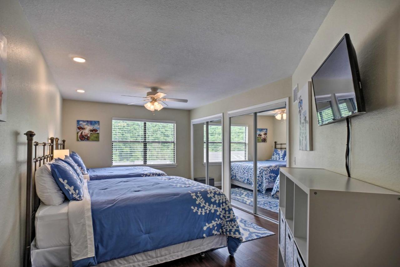 Branson Condo With Pool Access, Walk To Fishing Екстериор снимка