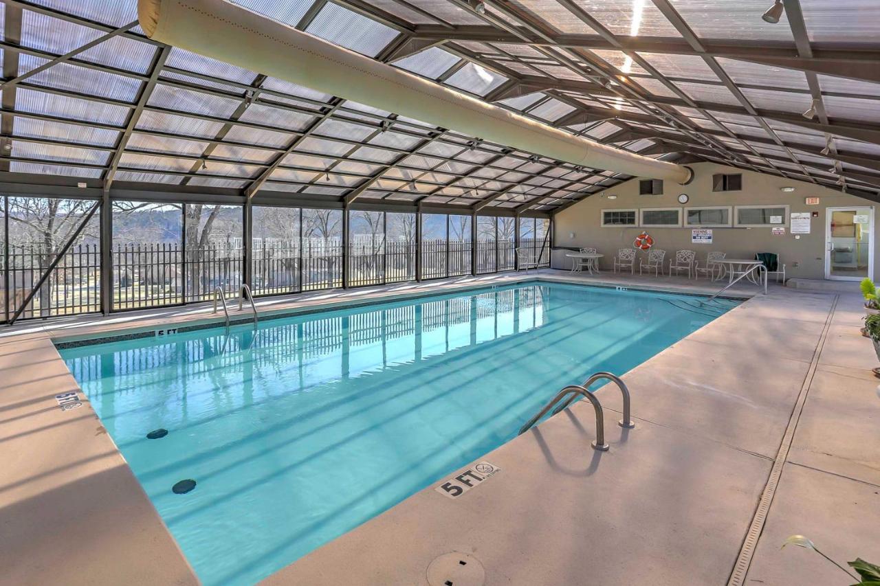 Branson Condo With Pool Access, Walk To Fishing Екстериор снимка