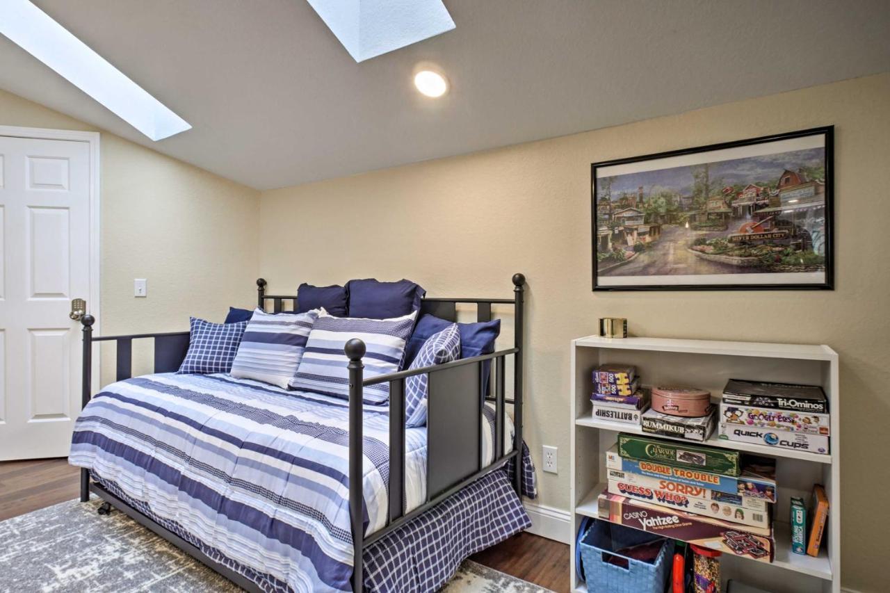 Branson Condo With Pool Access, Walk To Fishing Екстериор снимка